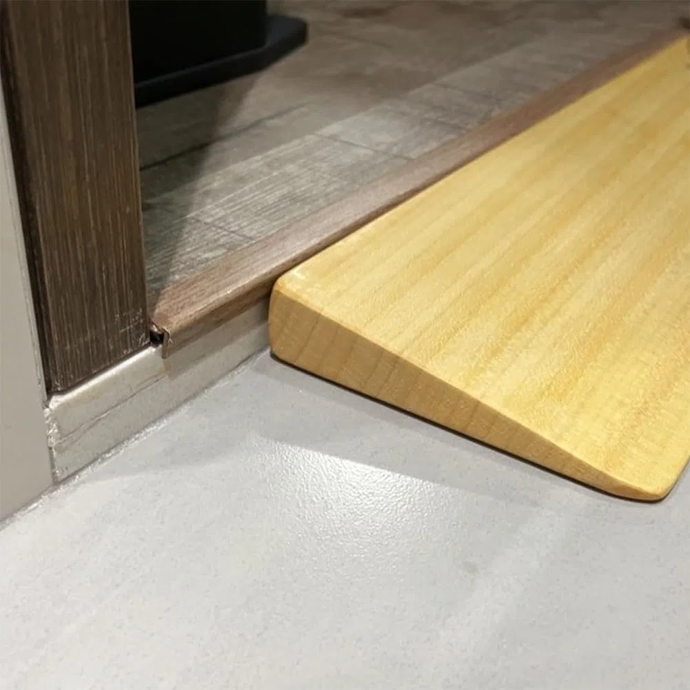 Rampa de madera para umbral de puerta, robot aspirador, rampa para bordillos, rampa de aspiración, rampa de umbral, rampa de umbral de puerta, rampa para sillas de ruedas, 60 x 20 x 4 cm Wood